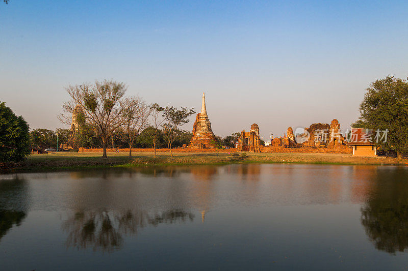 窟Mahathat, Ayutthaya-Thailand